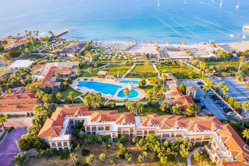 Photo of Alaçatı Beach Resort in Çeşme, Turkey