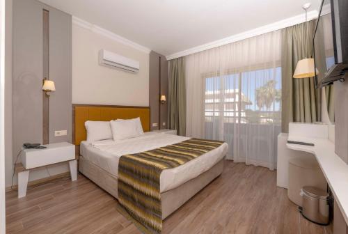 Photo #2 of Armas Gul Beach in Kemer, Turkey