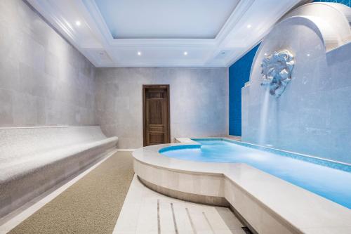 Photo #3 of Charisma De Luxe Hotel in Kuşadası, Turkey