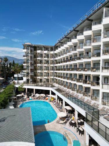 Photo #3 of Monte Carlo Hotel in Alanya, Turkey