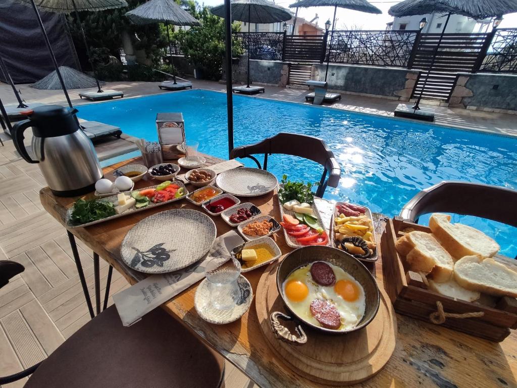 Photo #1 of ATERNA HOTEL in Dikili, Turkey