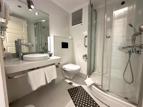 Photo #2 of Savk Hotel in Alanya, Turkey
