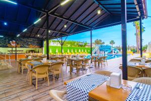 Photo #5 of DE MARE FAMILY Hotel in Alanya, Turkey