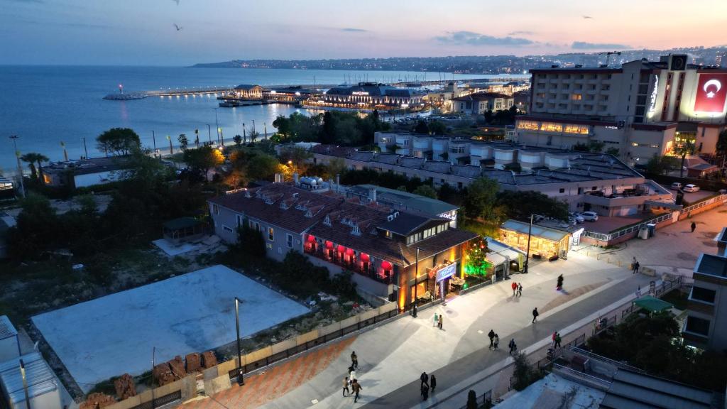 Photo of Turkuaz Hotel in Büyükçekmece, Turkey
