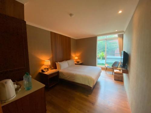 Photo #2 of Sunset Beach Resort in Gushan District, Taiwan