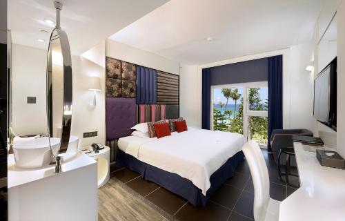 Photo #2 of Chateau Beach Resort Kenting in Hengchun Township, Taiwan
