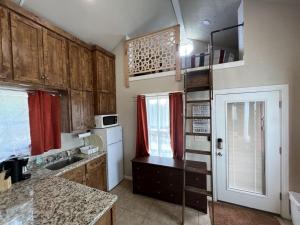 Photo #4 of Inspiration Cabin at Lake Godstone in Jacksboro, TX
