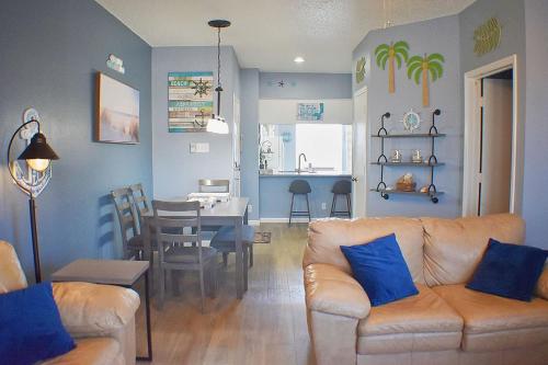 Photo #2 of Island Palms in Corpus Christi, TX