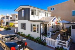 Photo #6 of Balboa Island Luxury Penthouse Suite With Bay Views in Newport Beach, CA