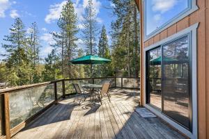 Photo #4 of Golden Peak Cabin home in Groveland, CA