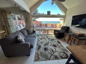 Photo #5 of Ocean Front Cabin 17, Jacuzzi & Remarkable Views in Smith River, CA