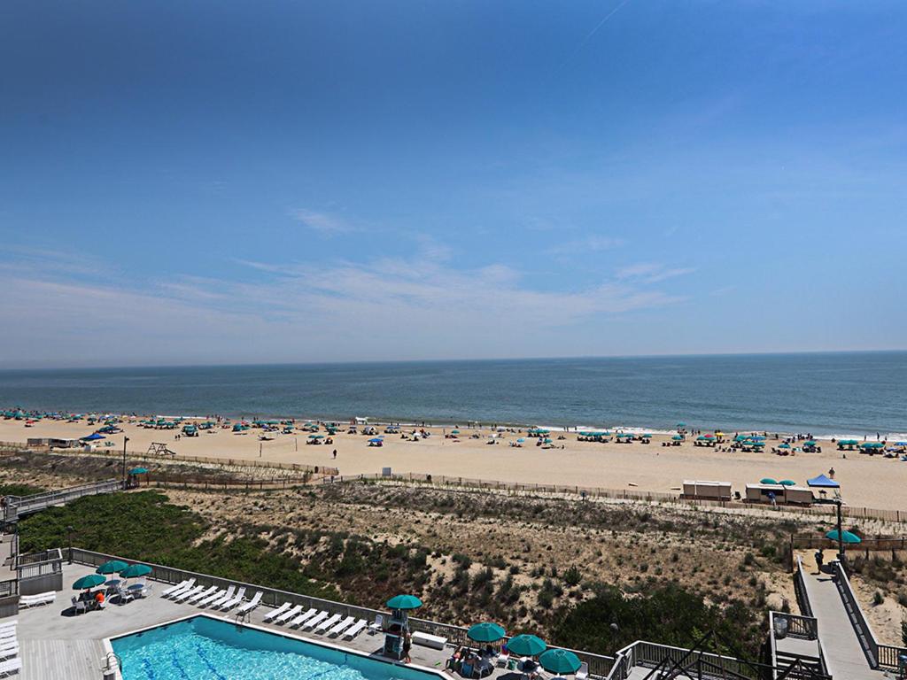 Photo #1 of Sea Colony Island House II in Bethany Beach, DE