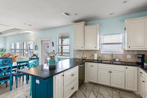 Photo #4 of The Magnificent Starfish! 3BR BeachFront, Cargo Lift in Bolivar Peninsula, TX