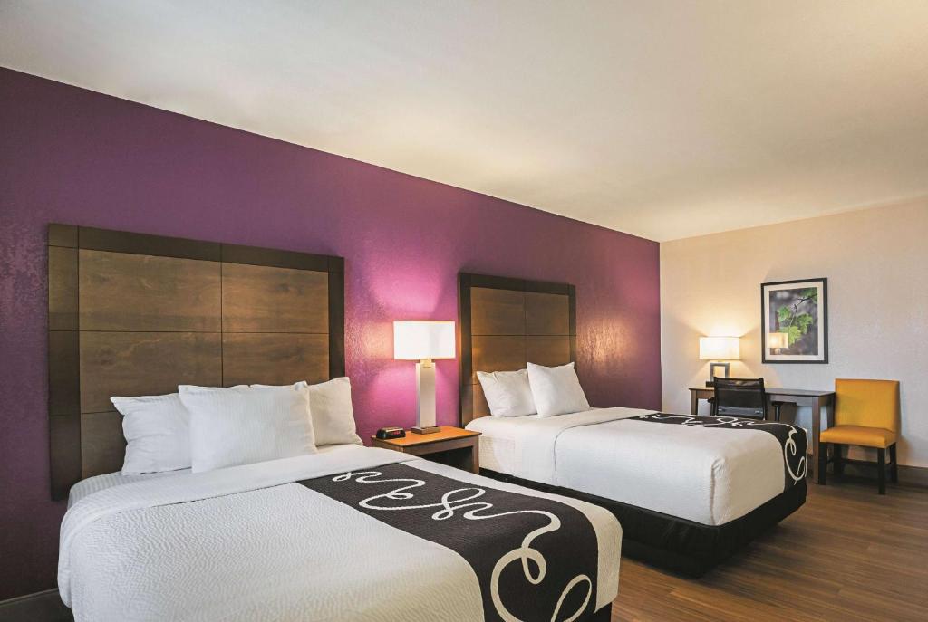 Photo #1 of Wingate by Wyndham Galveston Beachfront at the Seawall in Galveston, TX