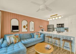 Photo #6 of Poolside Paradise in Galveston, TX