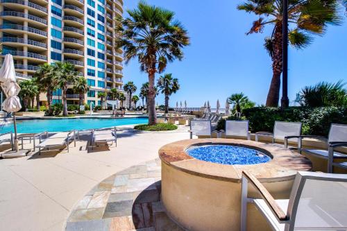 Photo #2 of Palisade Palms in Galveston, TX