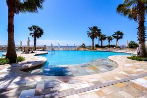 Photo #5 of Palisade Palms in Galveston, TX