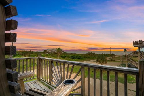 Photo #2 of Views! Beachside, Hot Tub, Arcade, Family Beach Retreat with Fun for Every Age! in Bolivar Peninsula, TX
