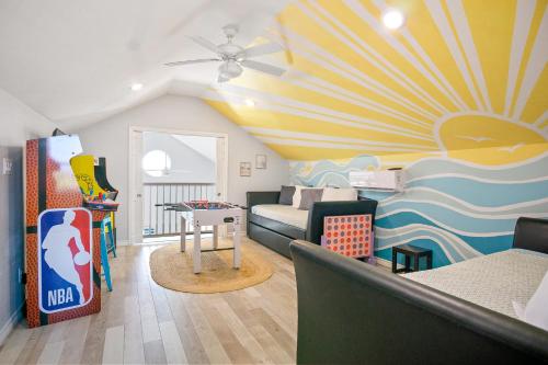 Photo #3 of Views! Beachside, Hot Tub, Arcade, Family Beach Retreat with Fun for Every Age! in Bolivar Peninsula, TX