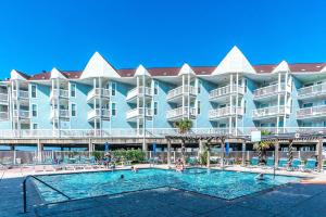 Photo #4 of A Beachside Retreat in Galveston, TX