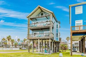 Photo #6 of 8-Mile Beachfront in Galveston, TX