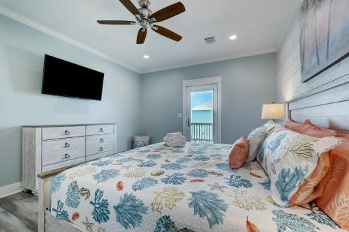 Photo #2 of Beachfront - Hot Tub - BBQ - 14 Guests in Bolivar Peninsula, TX