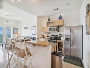 Photo #4 of Ocean Grove 704-ocean View in Galveston, TX