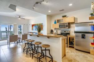 Photo #5 of Ocean Grove 301-Greta House in Galveston, TX