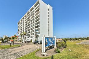 Photo #6 of Galveston Oceanfront Condo with Balcony and View! in Galveston, TX