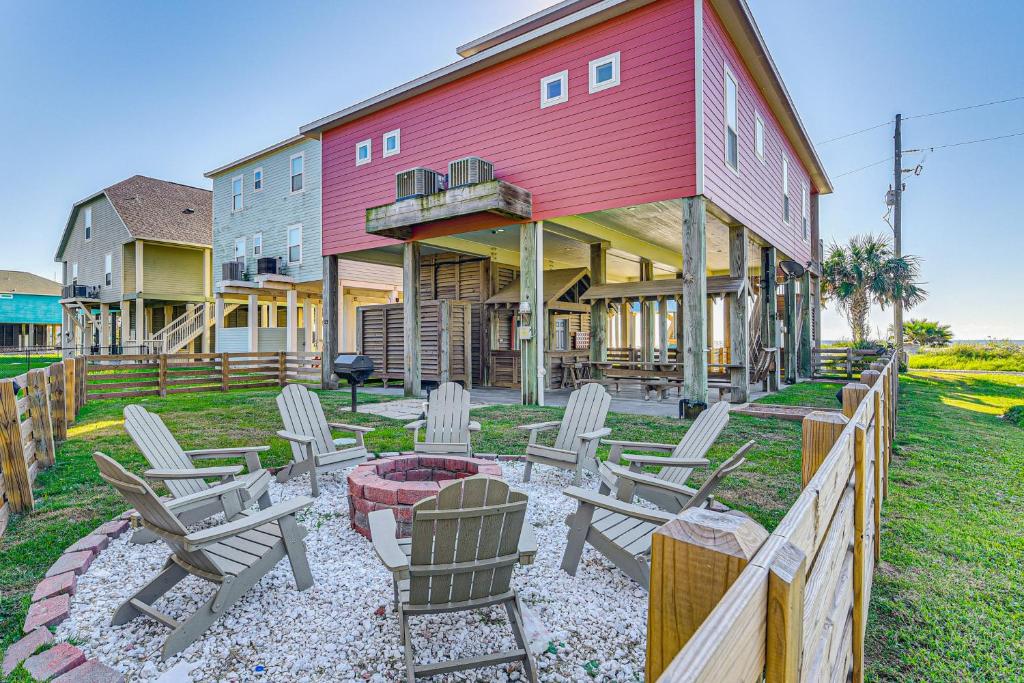 Photo of Ocean View Easy Breezy Crystal Beach Getaway! in Bolivar Peninsula, TX