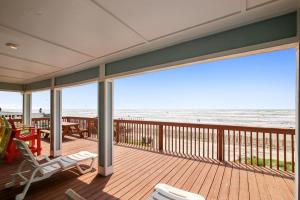Photo #4 of Bermuda Beachfront in Galveston, TX