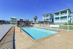 Photo #4 of Steps to Beach and Boardwalk Condo in Port Aransas! in Port Aransas, TX