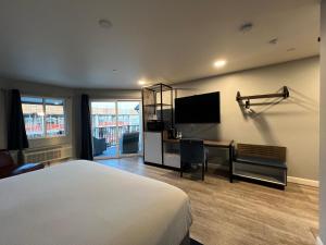 Photo #5 of Casablanca Inn on The Beach in Santa Cruz, CA