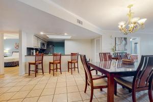 Photo #5 of Saida Tower IV #4103 in South Padre Island, TX