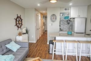 Photo #5 of Beachfront Corpus Christi Condo with Deck and Views! in Corpus Christi, TX