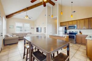 Photo #4 of Coastal Cabana in Bolivar Peninsula, TX