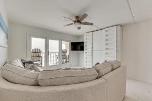 Photo #6 of Dogs Welcome Beachfront South Padre Island Condo in South Padre Island, TX