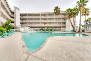 Photo #4 of Beachfront Corpus Christi Condo with Pool Access! in Corpus Christi, TX