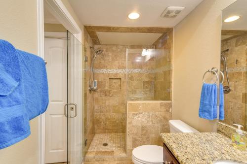 Photo #3 of Walk to Beach and Seawall Condo in Galveston! in Galveston, TX