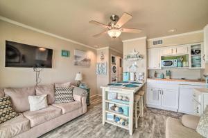 Photo #6 of Updated Front Beach Condo with Resort Amenities! in Corpus Christi, TX