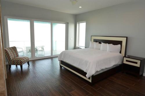 Photo #2 of 5 BEDROOM BEACHFRONT CONDO - 3rd Floor in South Padre Island, TX