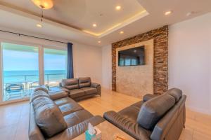 Photo #6 of 5 BEDROOM BEACHFRONT CONDO - 3rd Floor in South Padre Island, TX