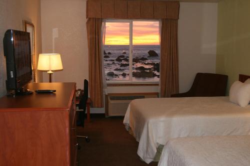 Photo #2 of Oceanfront Lodge in Crescent City, CA