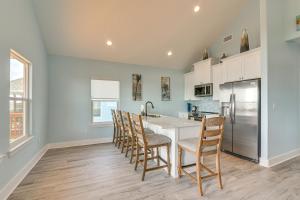 Photo #4 of Port Bolivar Beach House with Oceanfront Views! in Bolivar Peninsula, TX
