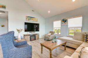Photo #5 of Port Bolivar Beach House with Oceanfront Views! in Bolivar Peninsula, TX