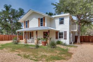 Photo #6 of Gorgeous Palo Pinto Home with Private Hot Tub! in Palo Pinto, TX