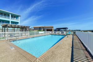 Photo #4 of Direct Beach Access Sunny Port Aransas Condo in Port Aransas, TX