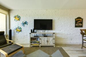 Photo #6 of Direct Beach Access Sunny Port Aransas Condo in Port Aransas, TX
