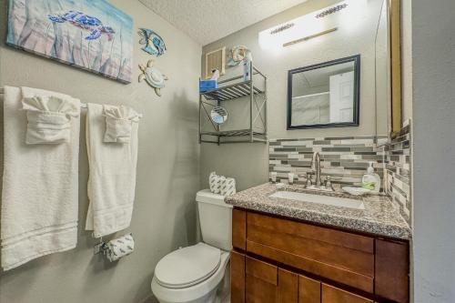 Photo #3 of Charming Waterfront Condo in Galveston, TX