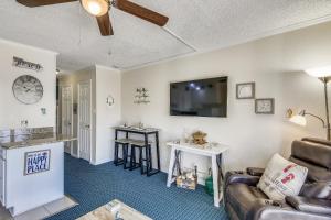 Photo #6 of Casa del Mar 182-Turtle Haven in Galveston, TX